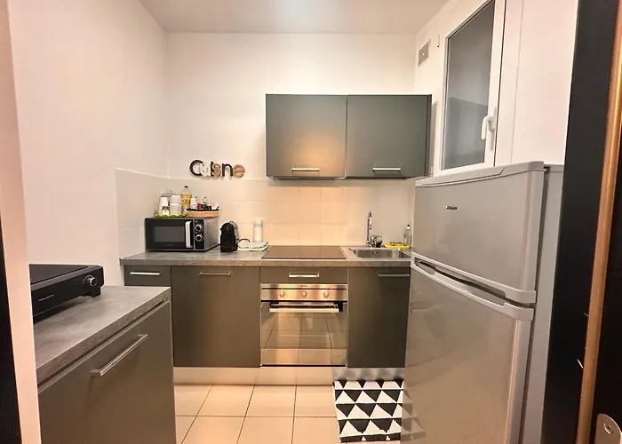 La Grande Bleue * מנטון