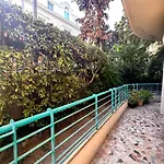 La Grande Bleue מנטון
