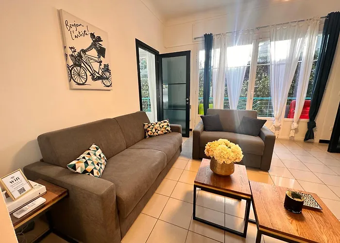 Apartment La Grande Bleue *