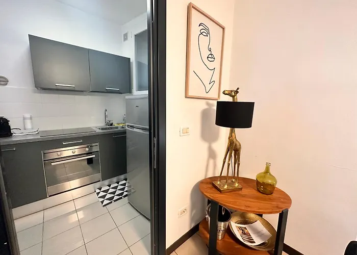 La Grande Bleue Apartment